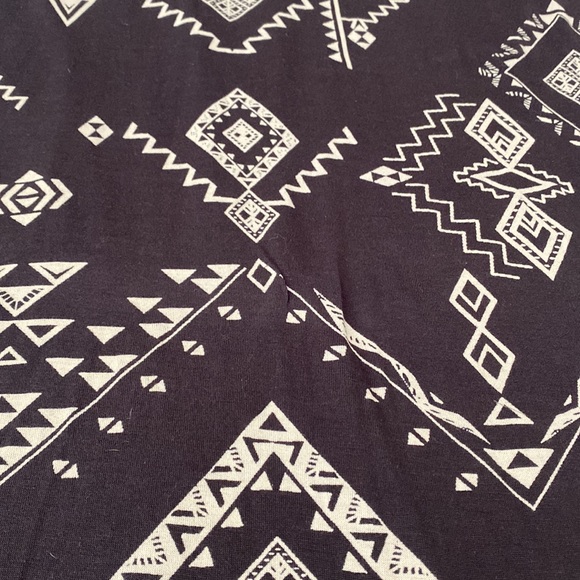 Billabong stretchy maxi black Aztec pattern skirt - Picture 2 of 3